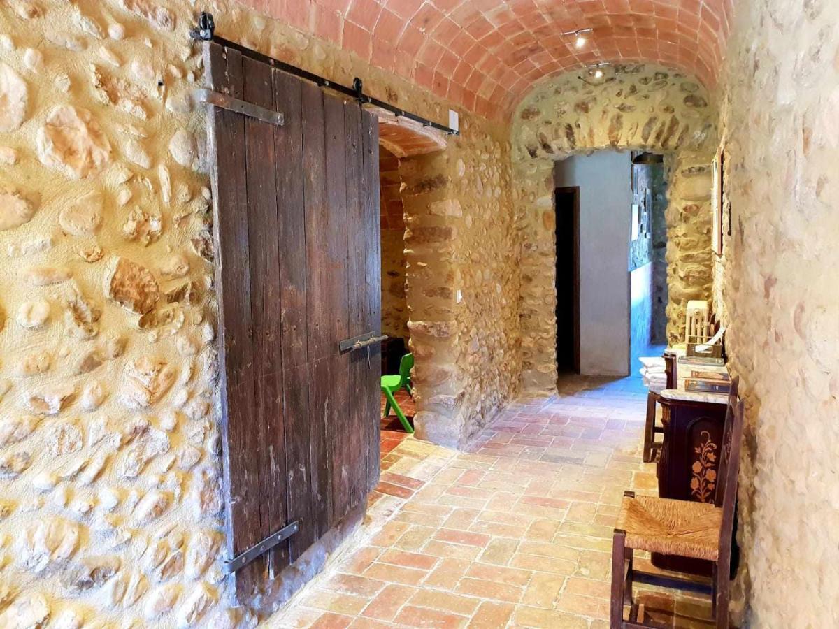 Masia Para Grupos Con Piscina Privada28 Pax Cabanelles Экстерьер фото